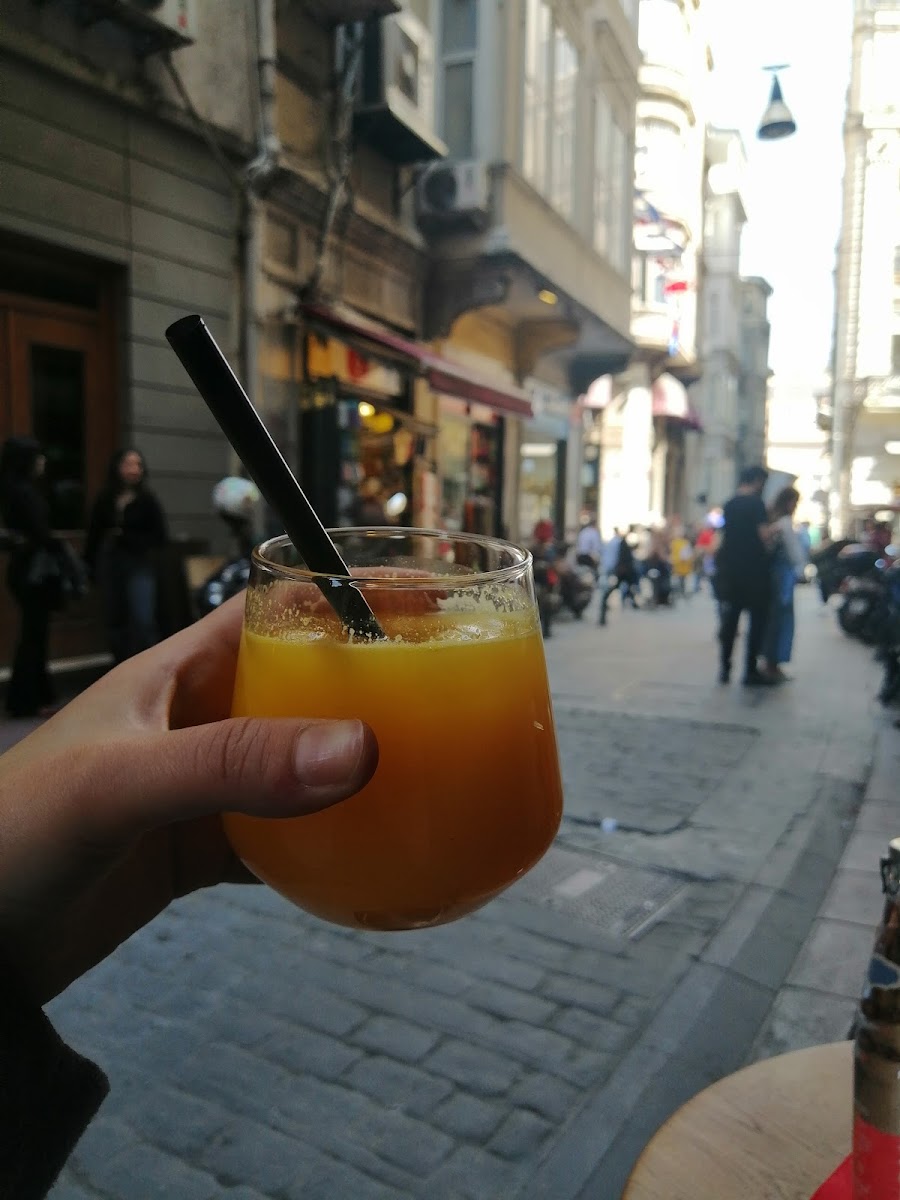 Şimdi Asmalımescit-8